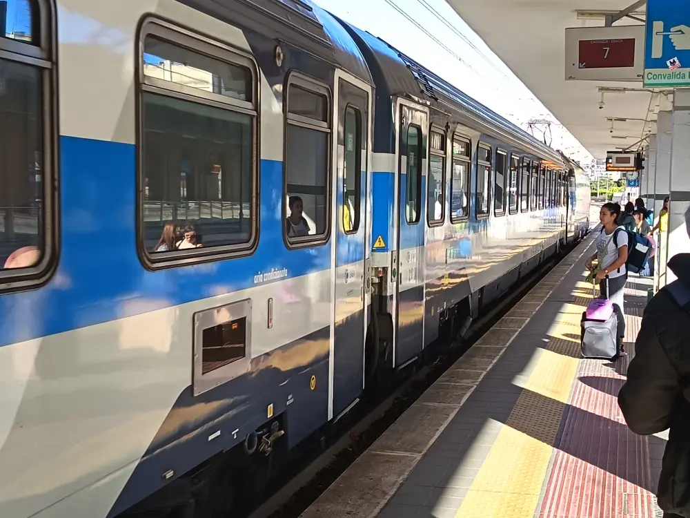 Juna Italian Brindisin asemalla